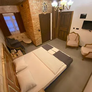  Apart Otel Esila